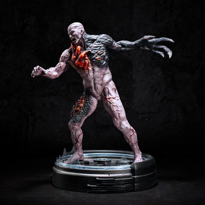 Brand new 𧨠Resident Evil Tyrant T-002 Limited Edition Statue π 2 Resident Evil Tyrant T-002 Limited Edition Statue