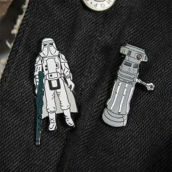 Outlet βοΈ Pin Kings Star Wars Enamel Pin Badge Set 1.12 β FX-7 And Imperial Stormtrooper (Hoth Battle Gear) π 10 Pin Kings Star Wars Enamel Pin Badge Set 1.12 β FX-7 And Imperial Stormtrooper (Hoth Battle Gear)