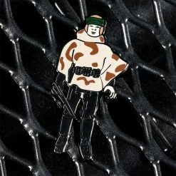 Pin Kings Star Wars Enamel Pin Badge Set 1.41 – Paploo And Luke Skywalker (in Battle Poncho)