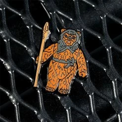 Pin Kings Star Wars Enamel Pin Badge Set 1.42 – R2-D2 (with Pop-up Lightsaber) And Romba